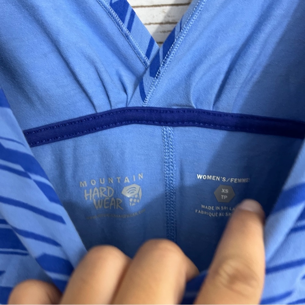 Mountain Hardwear Blue Patterned Active Athletic … - image 5